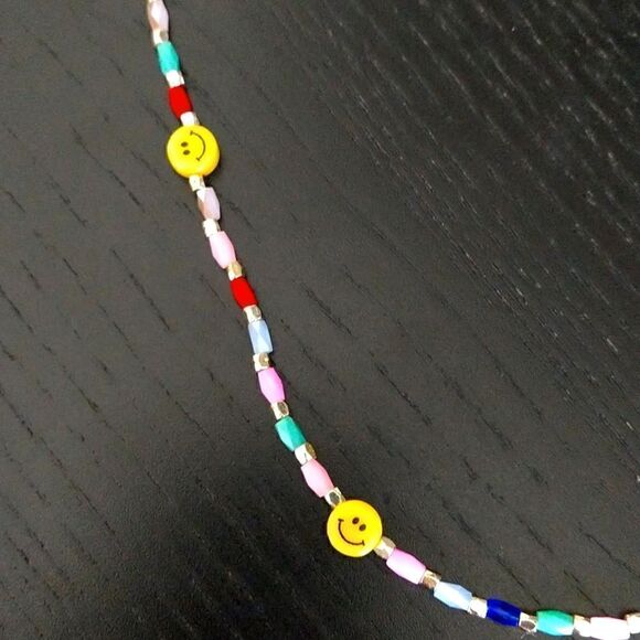 Beaded Choker Necklace Smiley Face Necklace - Picture 3 of 7